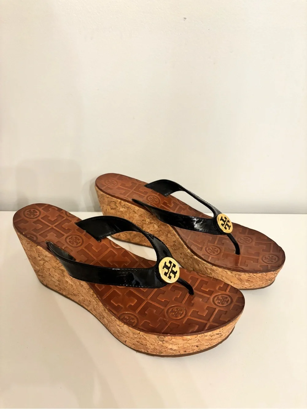 Tory Burch Thora wedge sandals in women’s size 7 🤎